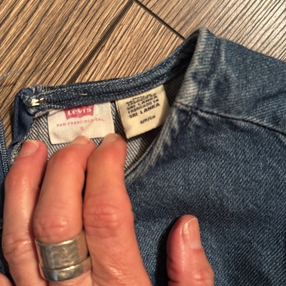Levi’s denim puff sleeve top - Picture 4 of 11